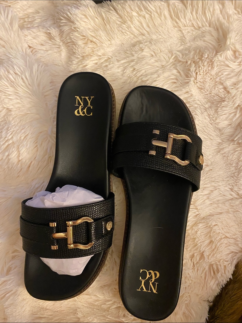 NY Collection Carlyn Platform Buckle Sandals in Black US 8 Like New